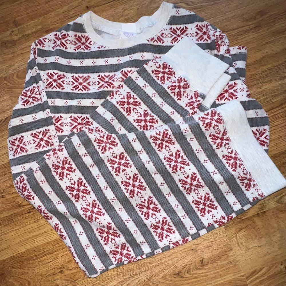 Snowflake thermal pajama set